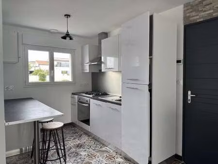 location maison à angles (85750) : à louer / 58m² angles