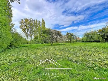 terrain 7 067 m² saint julien le faucon