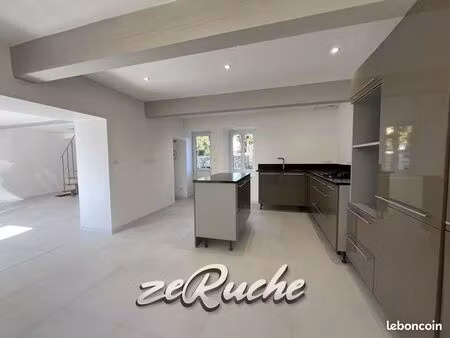 maison de ville 6 pièces 142 m²