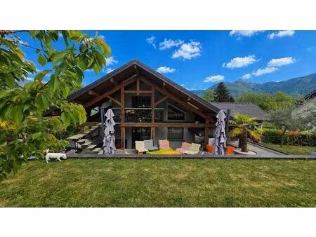 grande maison familiale à curienne  208 m2 sur parcelle de 1600m²