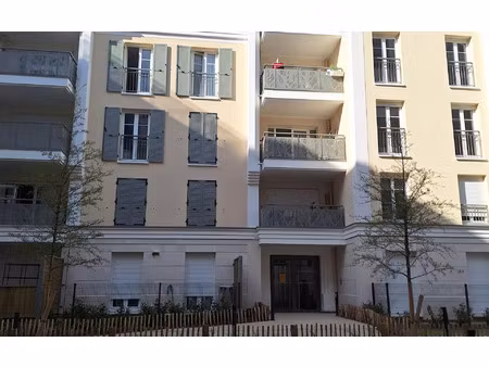 location appartement  m² t-3 à le blanc-mesnil  1 200 €