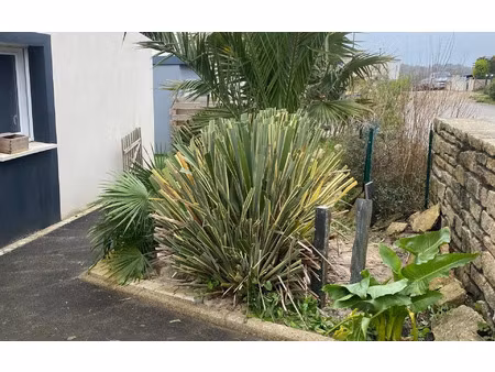 location maison  87 m² t-4 à brest  1 150 €