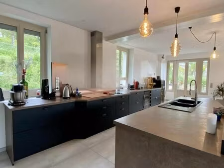 maison de 9 pièces de 313 m² à gallardon
