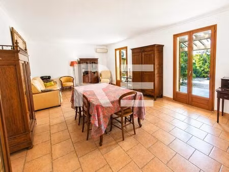 maison de plain-pied 75 m² avec jardin et garage à nîmes