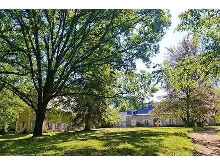 veigné - 37250 - 430 m2 sur 3 maisons - 18 pièces - 11 chambres