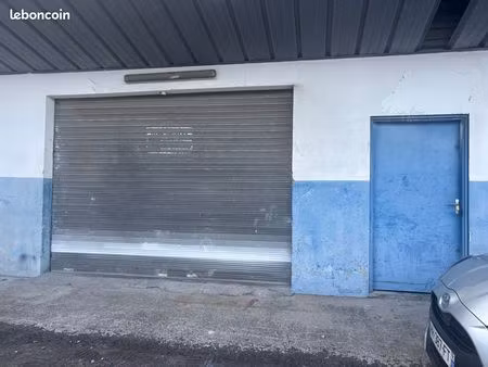 local professionnel à louer