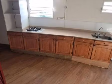loue maison f2
