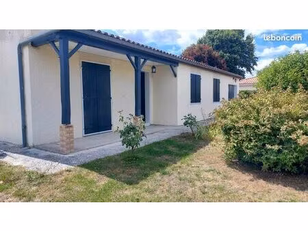maison 90 m² + garage sur 1100 m² de terrain 139 000