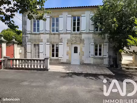 maison de village 8 pièces 199 m²