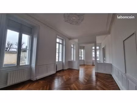 local commercial à louer
