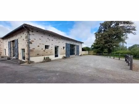 propriété 15 pièces 100 m²
