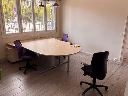 agréables bureaux rc proche gare la rochelle