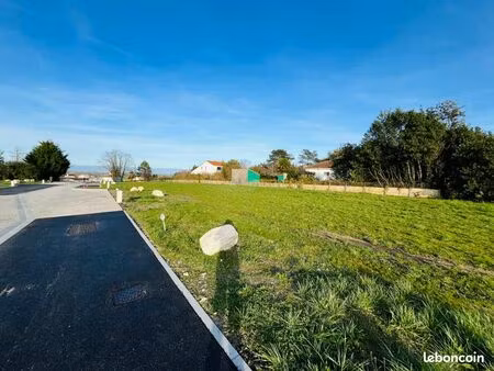 terrain 440 m² arvert