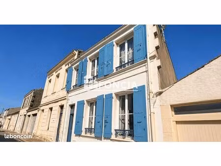 maison de charme avec jardin intimiste