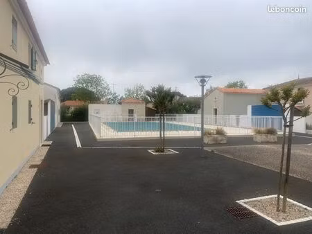 a vendre - charmante maison  rare  3 ch. lumineuses