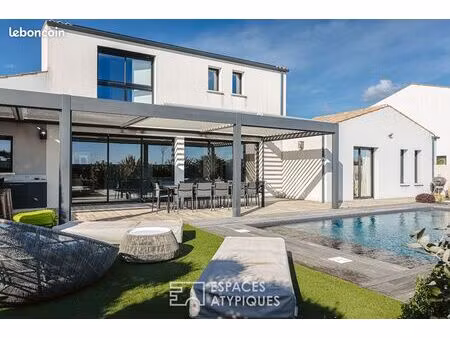 maison 5 pièces 203 m²