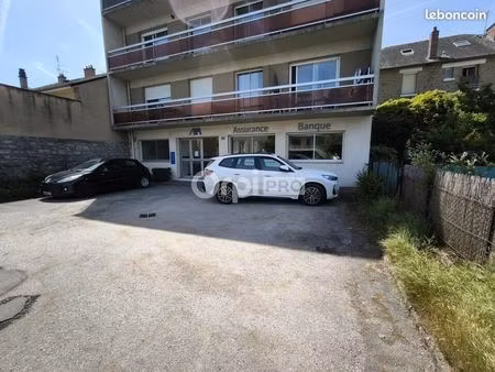 bureau 158 m²