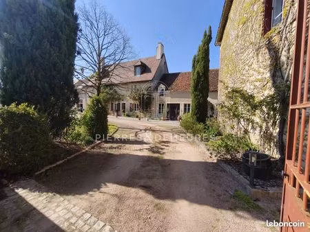 propriété 10 pièces 282 m²