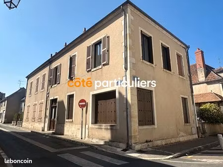 immeuble 10 pièces 250 m²