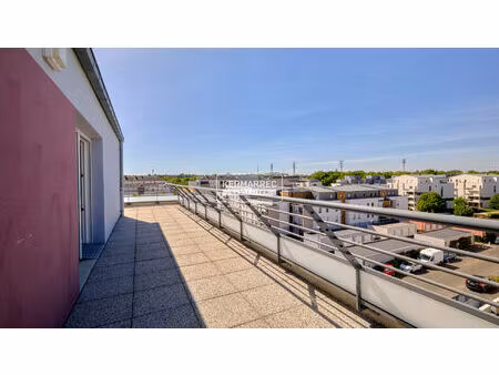 a vendre t2 dernier étage - rue du petit marais résidence chroma cesson-sévigné