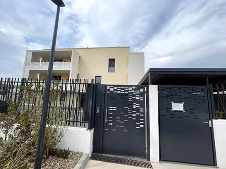gignac-la-nerthe  laure appartement récent 2 pièces 48.42 m² - 2 emplacements de parking r