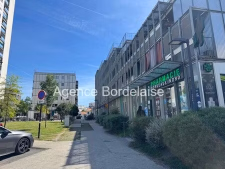 bordeaux grand parc  pharmacie env. 180m²