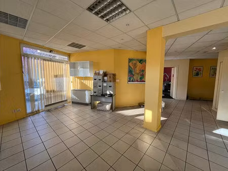 vente local commercial  122.74m²  chalon