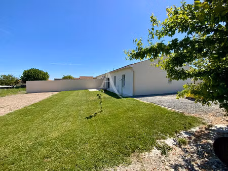 location maison 4 pièces  82.21m²  pons
