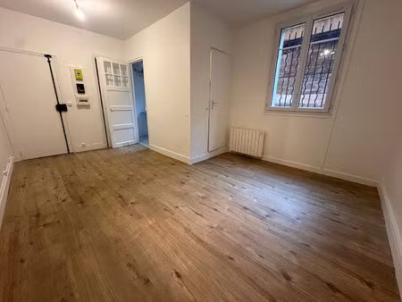 studio 22m2 proche métro