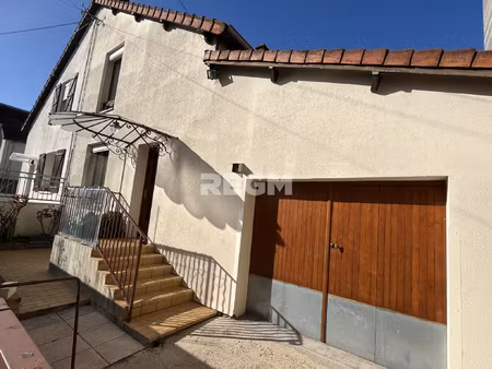 maison 3 chambres avec sous-sol total et garage