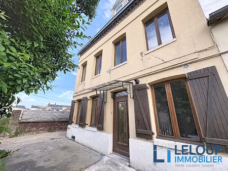 maison petit-quevilly 71 m² - 2 chambres - cour extérieure