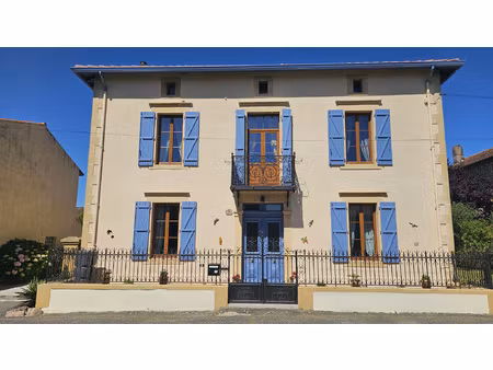 beauchalot - maison de maitre de 202 m2 sur terrain de 1400