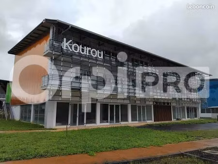 local commercial 320 m²