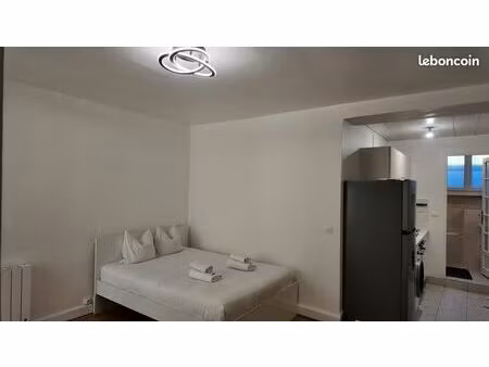 [bail code civil] appartement meublé – 30 5 m² – paris 14e – métro à proximité