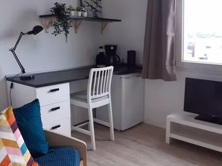 t1 meublé electricité et internet compris