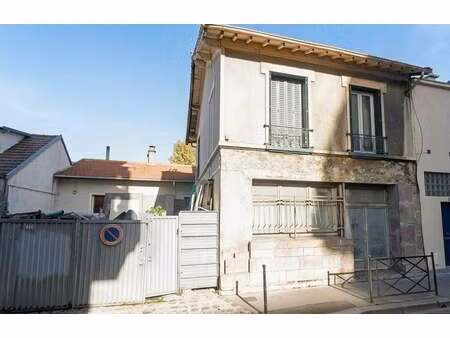 vente maison à courbevoie (92400) : à vendre / 92m² courbevoie