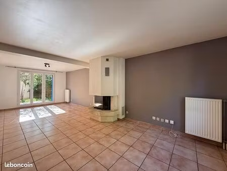 maison 6 pièces 123 m²