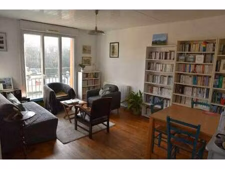 location appartement 2 pièces à saint-méen-le-grand (35290) : à louer 2 pièces / 44m² sain