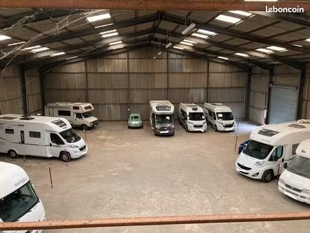 emplacement de camping-car/caravane