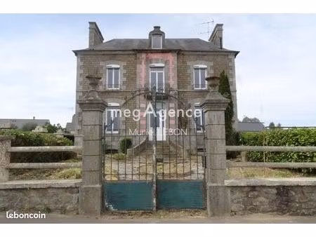 maison 9 pièces 205 m²