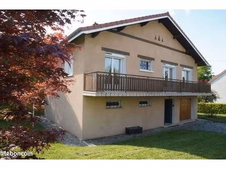 maison à louer roche la molière