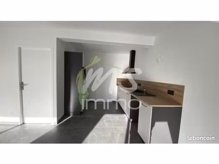 villa 4 pièces 83 m²