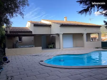 villa à louer à sanary