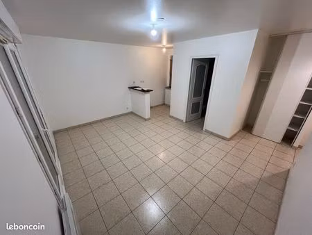 studio à louer 91270 vigneux sur seine quartier lac