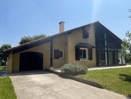 location maison 4 pièces 110m² pomarez 40360