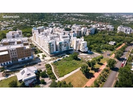 commerce 78 m²