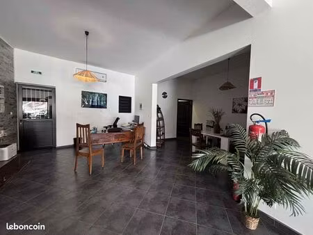 location local commercial 65m2
