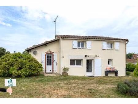 vente maison à saint-aubin-la-plaine (85210) : à vendre / 61m² saint-aubin-la-plaine