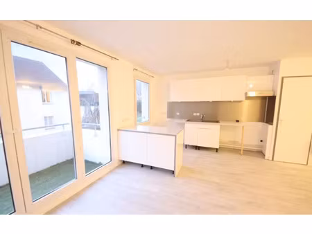 location appartement  m² t-2 à château-thierry  660 €