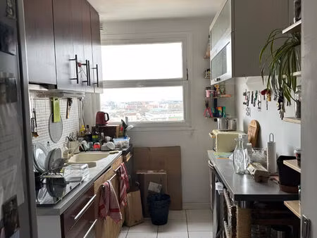 location appartement 2 pieces - 44m² - 10ème étage